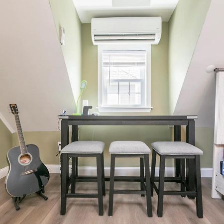 Large Studio Open Concept In Boston Zoo Franklin Park Near Exterior foto