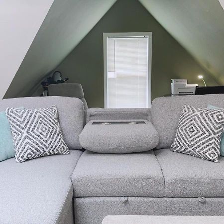 Large Studio Open Concept In Boston Zoo Franklin Park Near Exterior foto